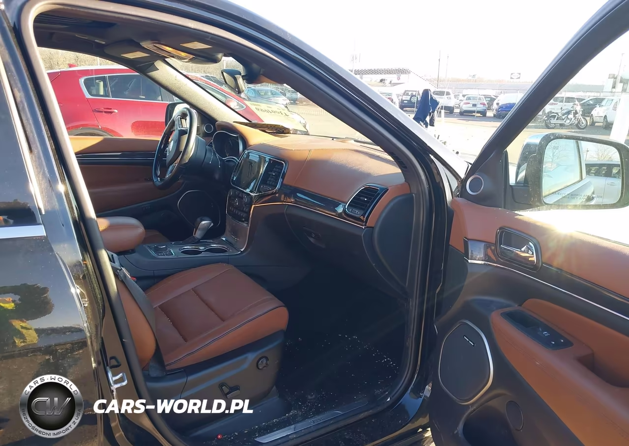 2021 Jeep Grand Cherokee Overland 4X4 VIN:1C4RJFCG4MC682434 - 5