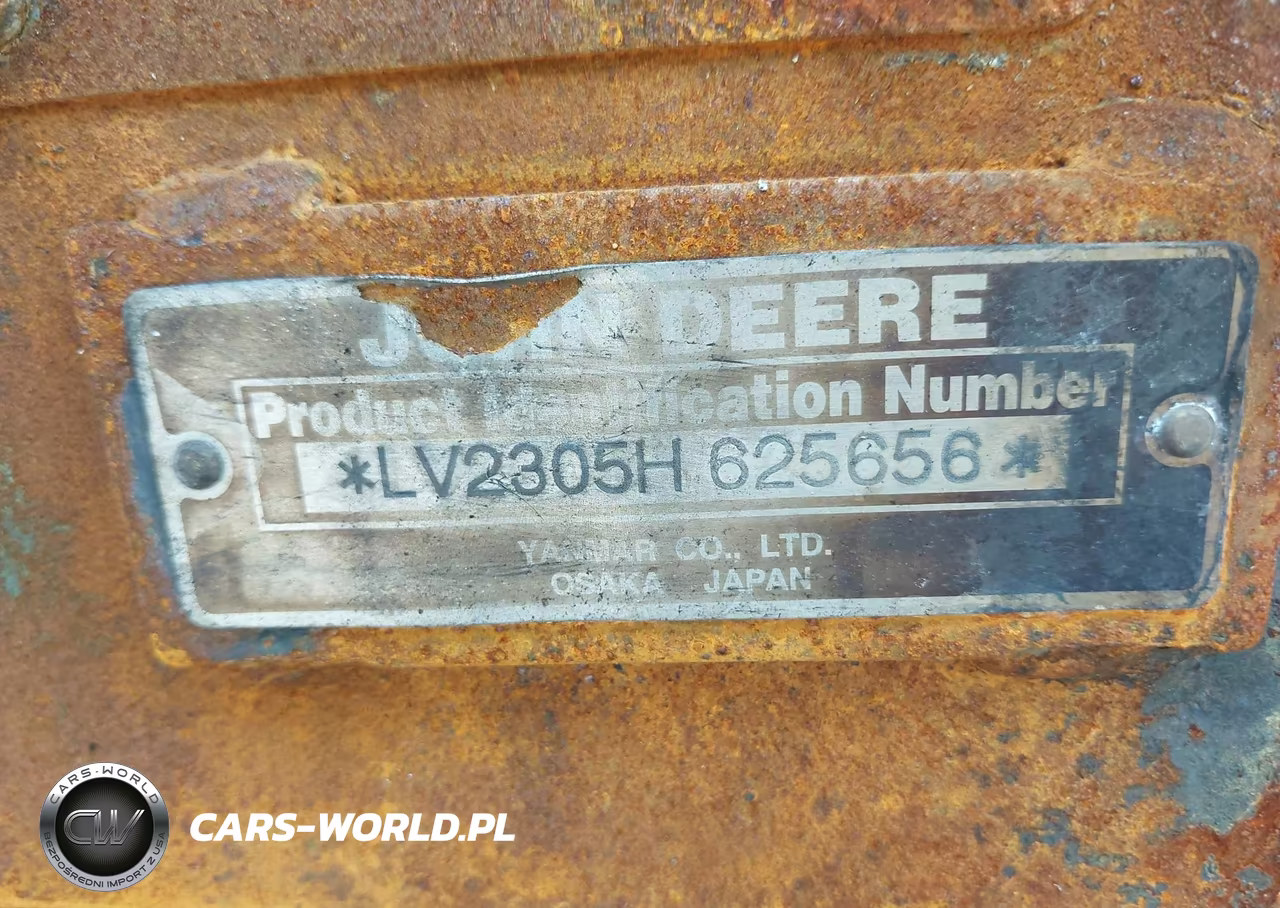 2010 John Deere 2305 Tractor VIN:0000LV2305H625656 - 9