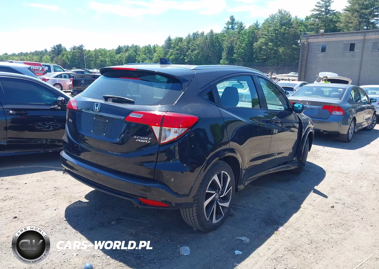 2019 Honda Hr-V Sport VIN:3CZRU6H15KM741119 - 4