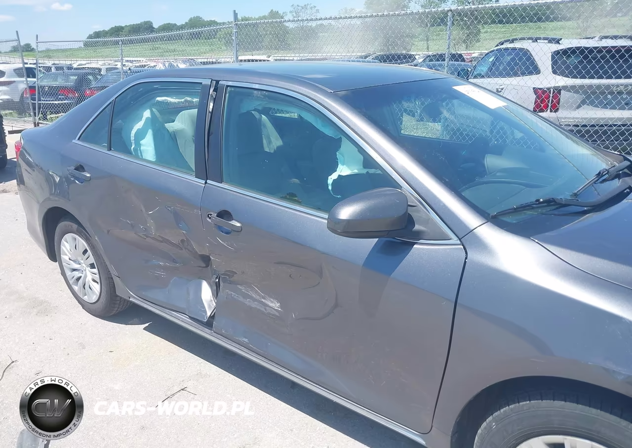 2014 Toyota Camry Le VIN:4T4BF1FK9ER423327 - 6