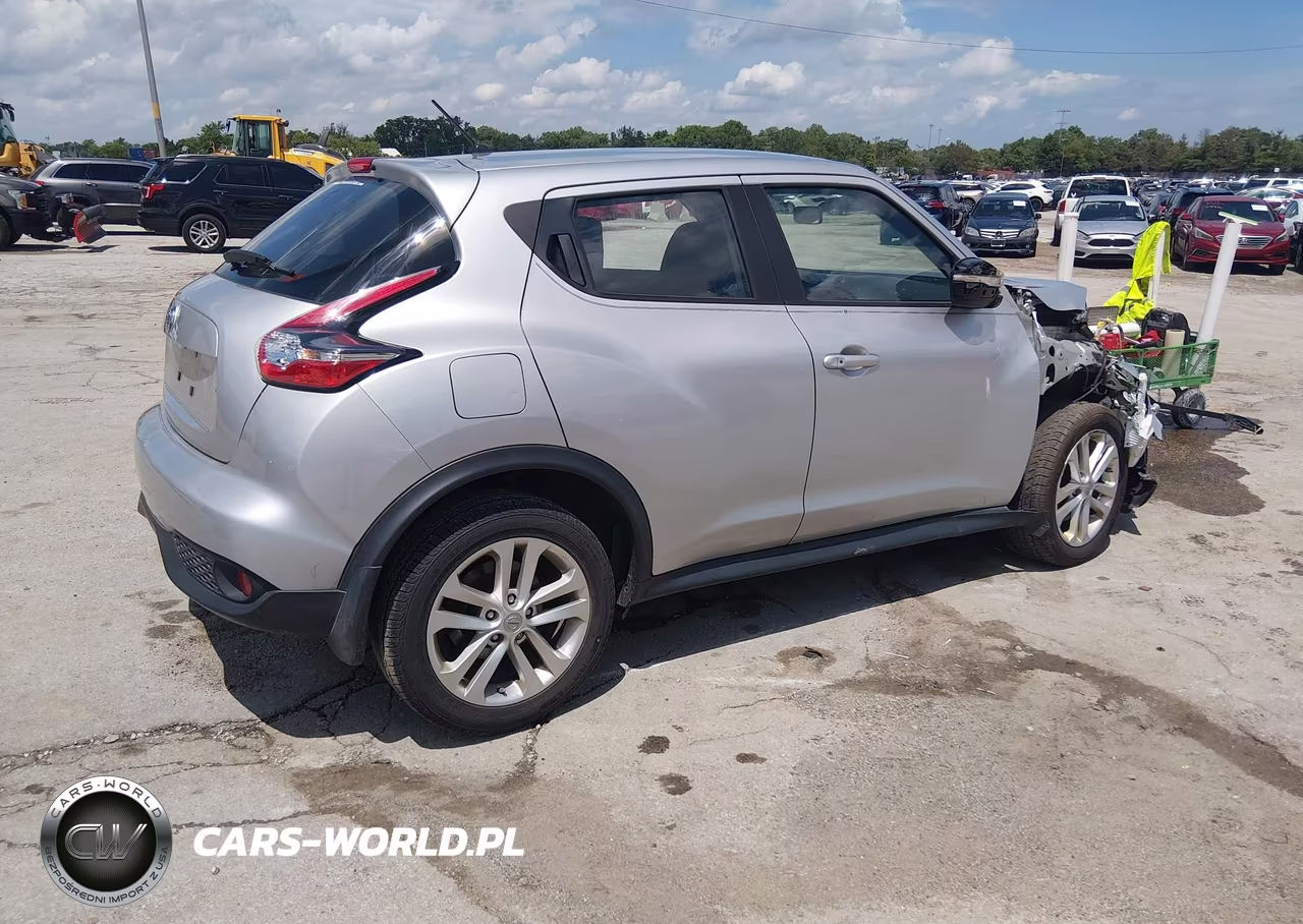 2015 Nissan Juke S VIN:JN8AF5MR8FT507278 - 4
