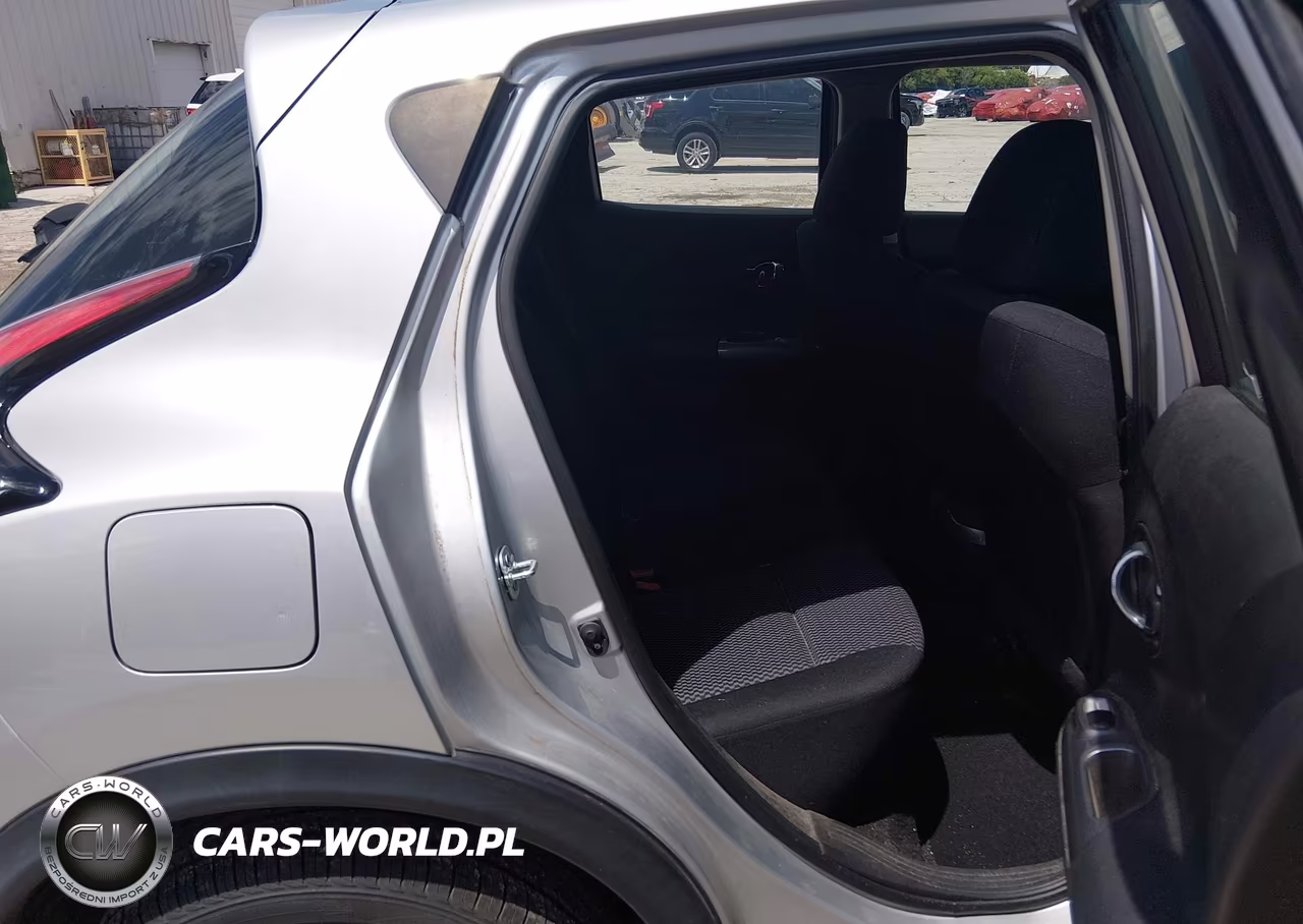 2015 Nissan Juke S VIN:JN8AF5MR8FT507278 - 8