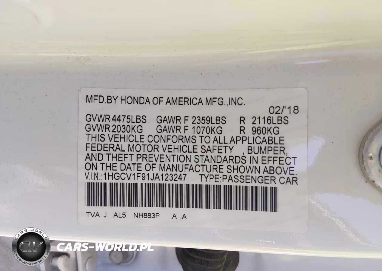 2018 Honda Accord Touring VIN:1HGCV1F91JA123247 - 9