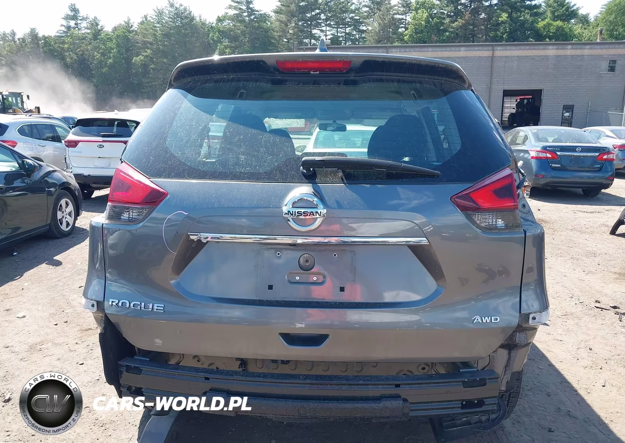2017 Nissan Rogue S VIN:5N1AT2MV9HC800072 - 17