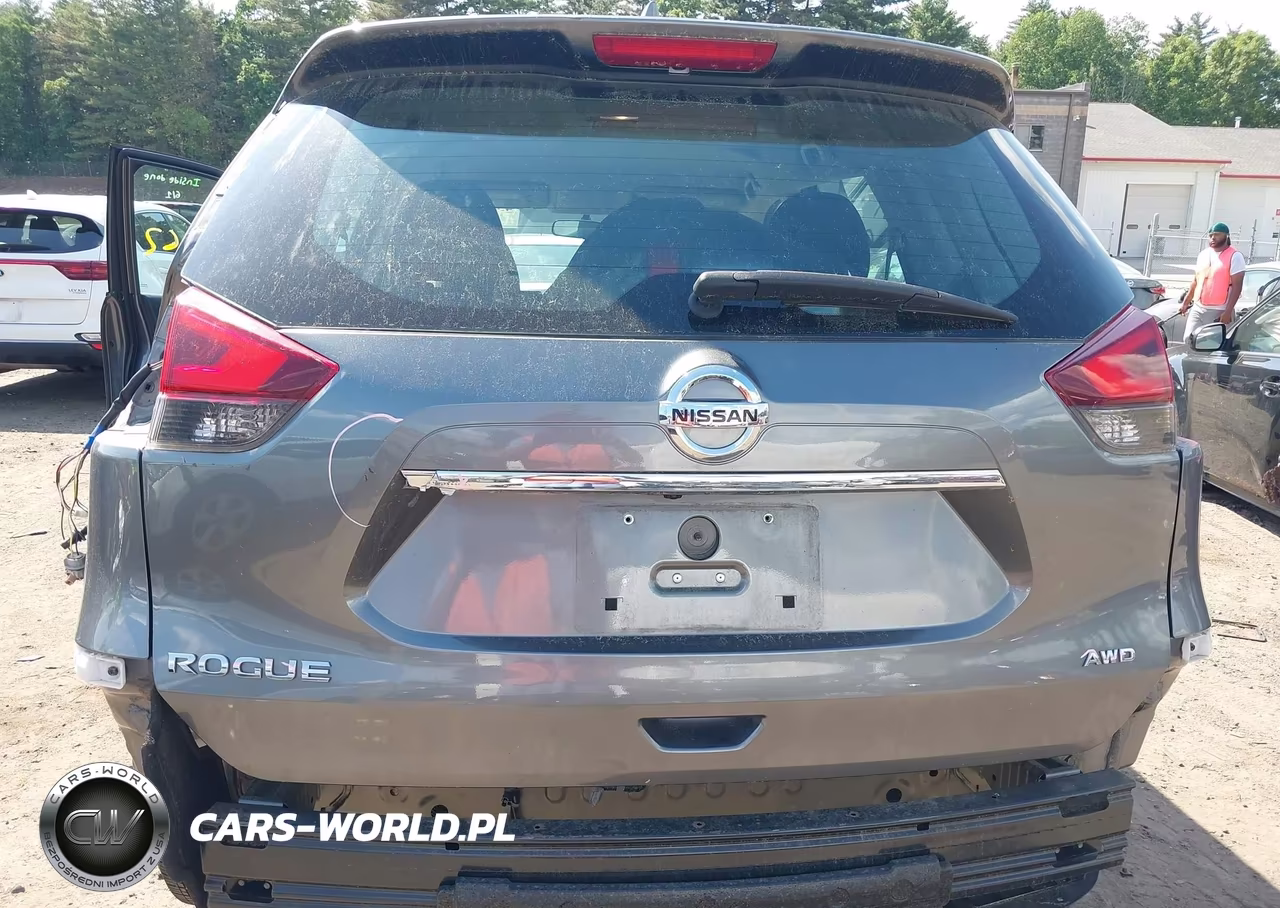 2017 Nissan Rogue S VIN:5N1AT2MV9HC800072 - 19