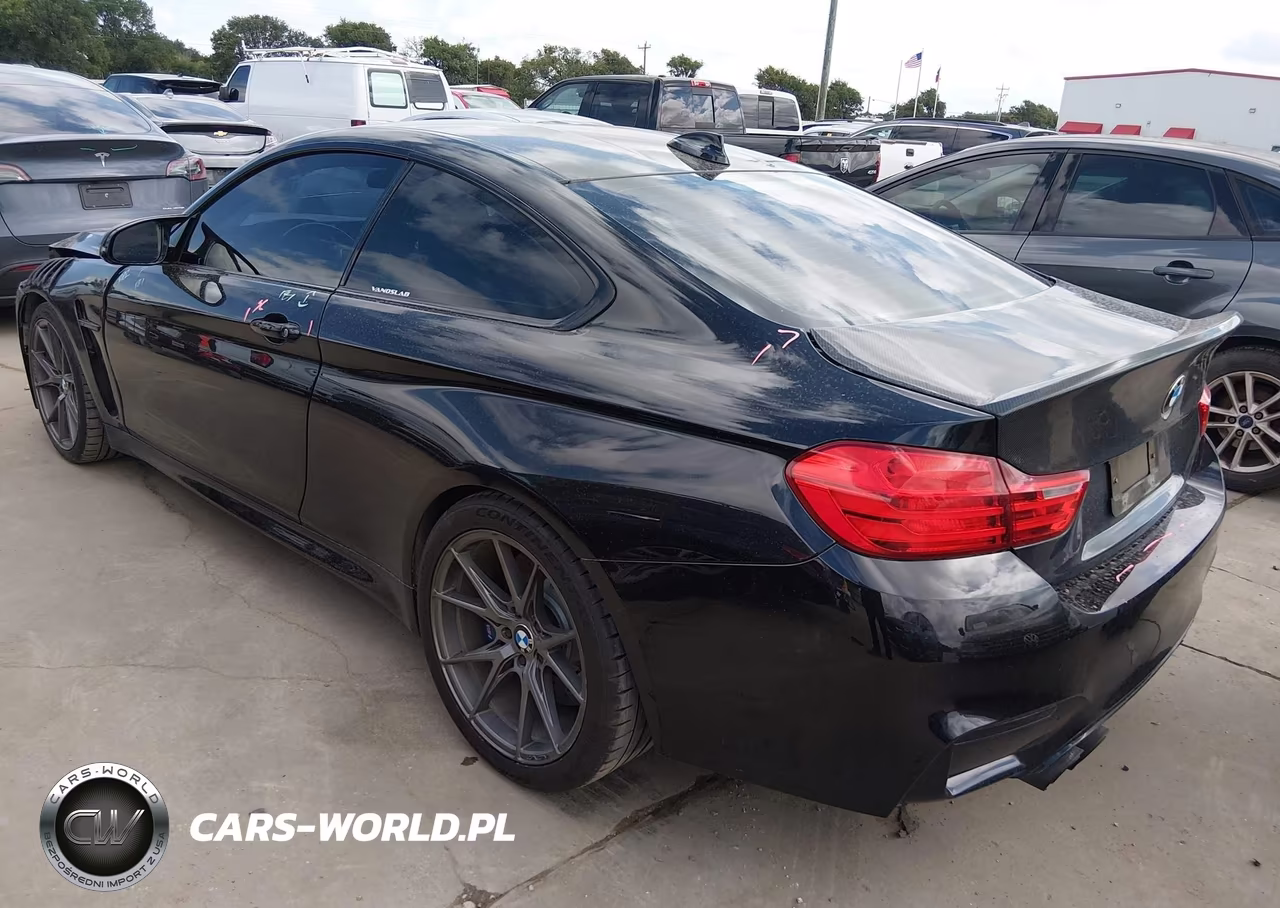 2016 BMW M4 VIN:WBS3R9C53GK708586 - 3