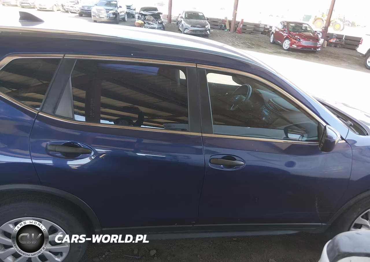 2017 Nissan Rogue S VIN:JN8AT2MV5HW004457 - 13