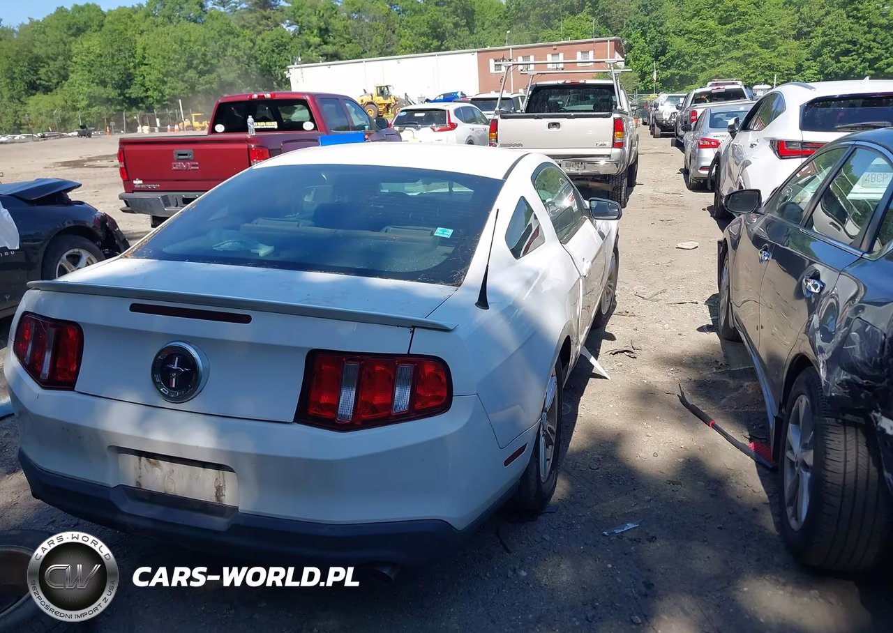 2011 Ford Mustang V6 VIN:1ZVBP8AMXB5132447 - 4