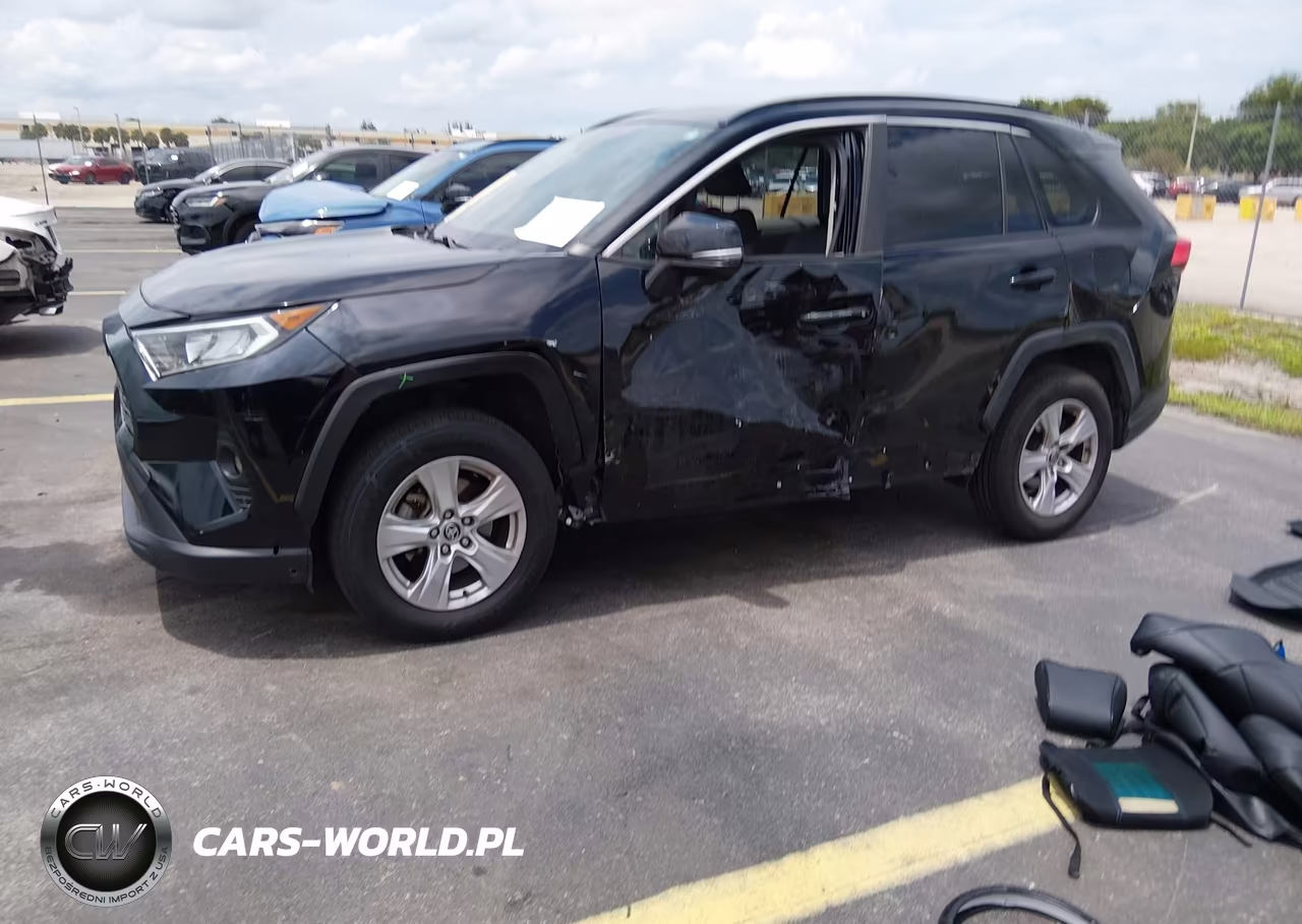 2021 Toyota Rav4 Xle VIN:JTMW1RFV9MD066768 - 14