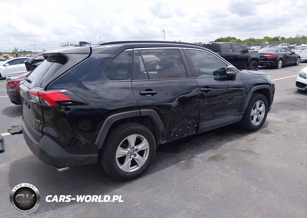 2021 Toyota Rav4 Xle VIN:JTMW1RFV9MD066768 - 4