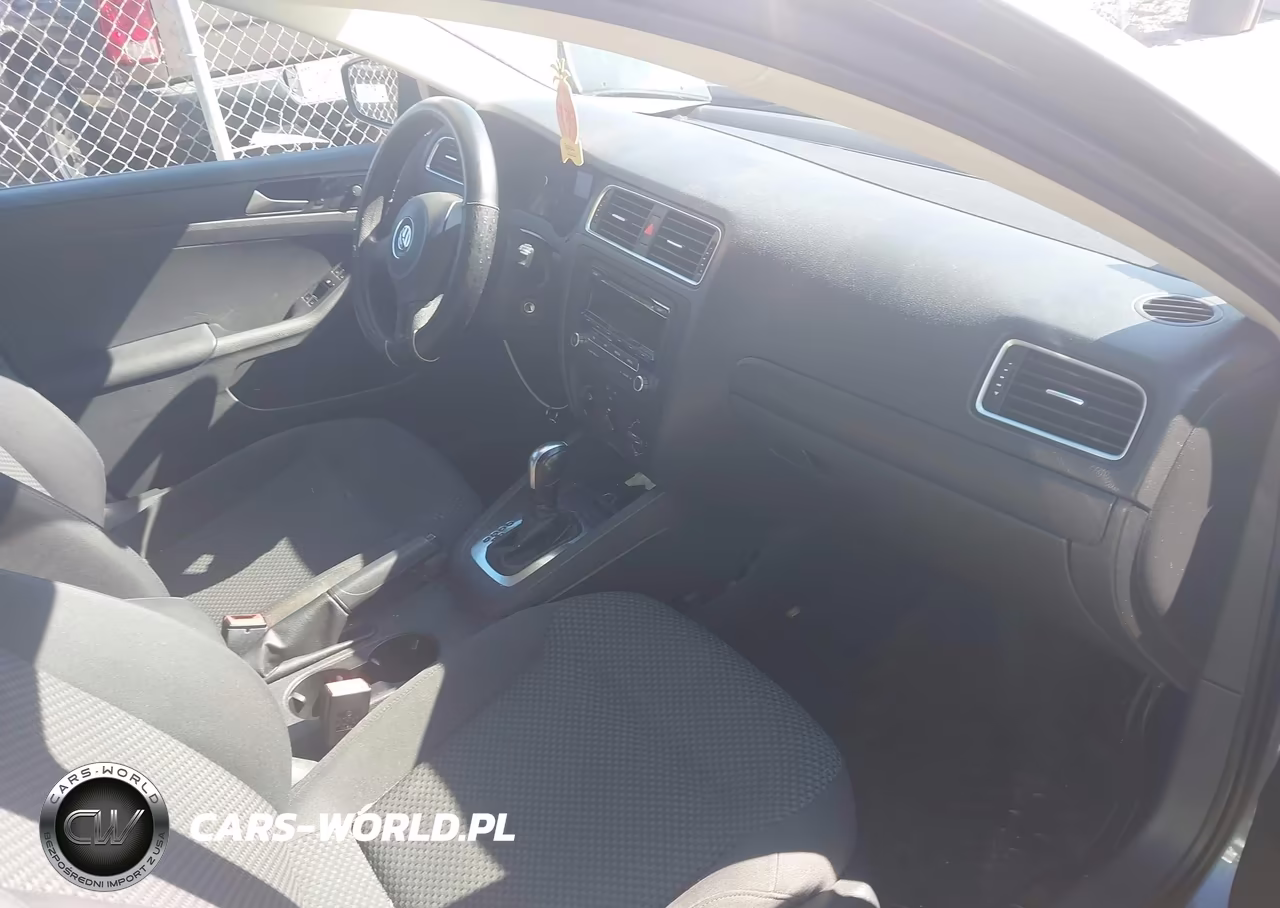 2013 Volkswagen Jetta 2.0L S VIN:3VW2K7AJXDM307629 - 5