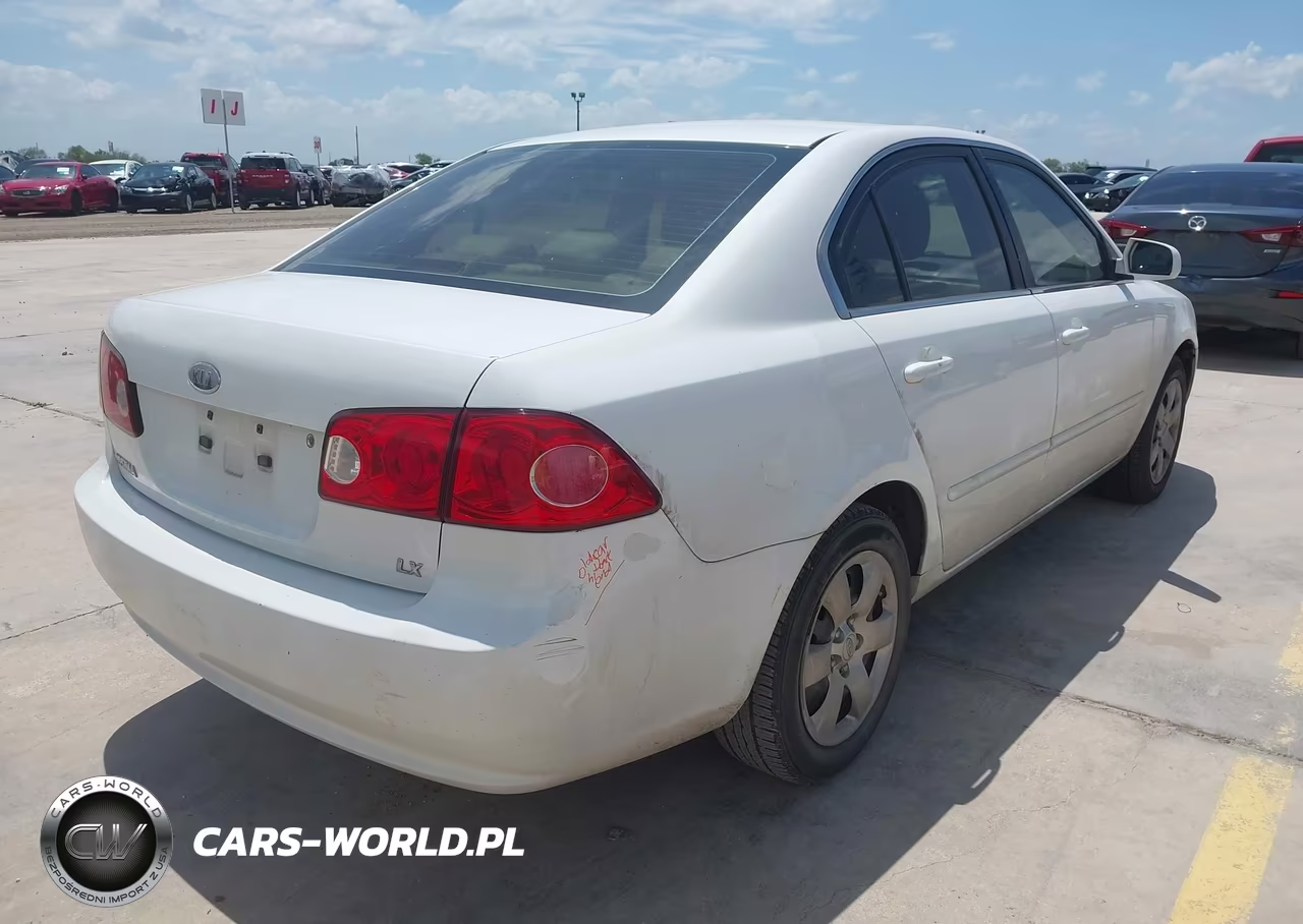 2007 Kia Optima Lx VIN:KNAGE123075114961 - 4