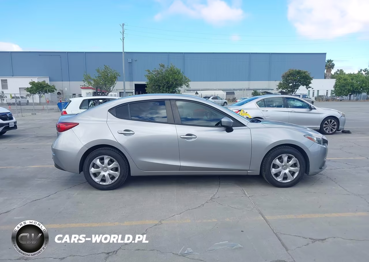 2015 Mazda Mazda3 I Sport VIN:3MZBM1U79FM178132 - 13