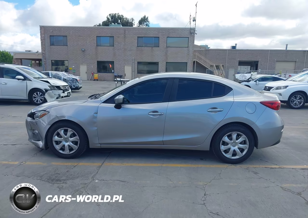 2015 Mazda Mazda3 I Sport VIN:3MZBM1U79FM178132 - 14