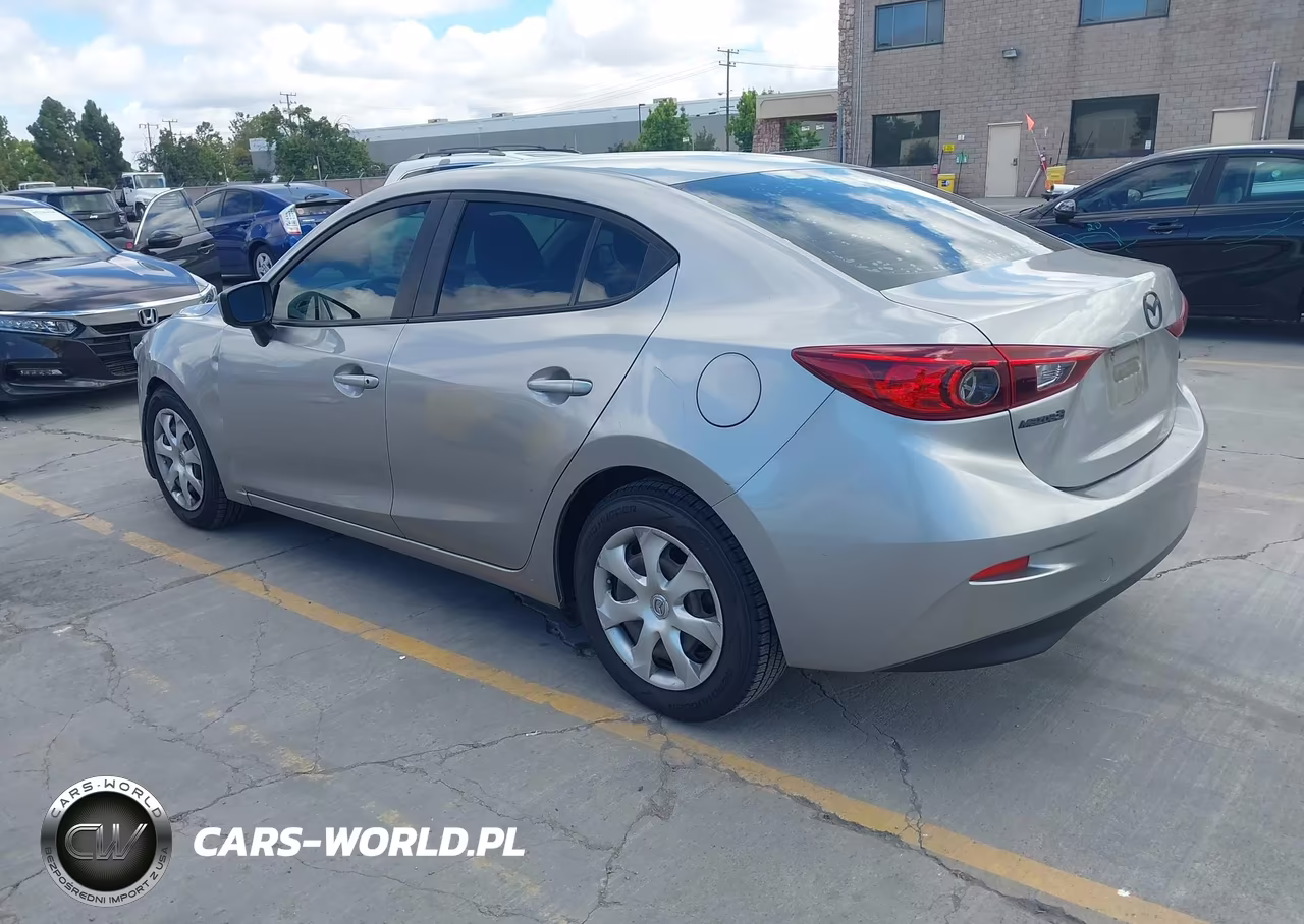 2015 Mazda Mazda3 I Sport VIN:3MZBM1U79FM178132 - 3