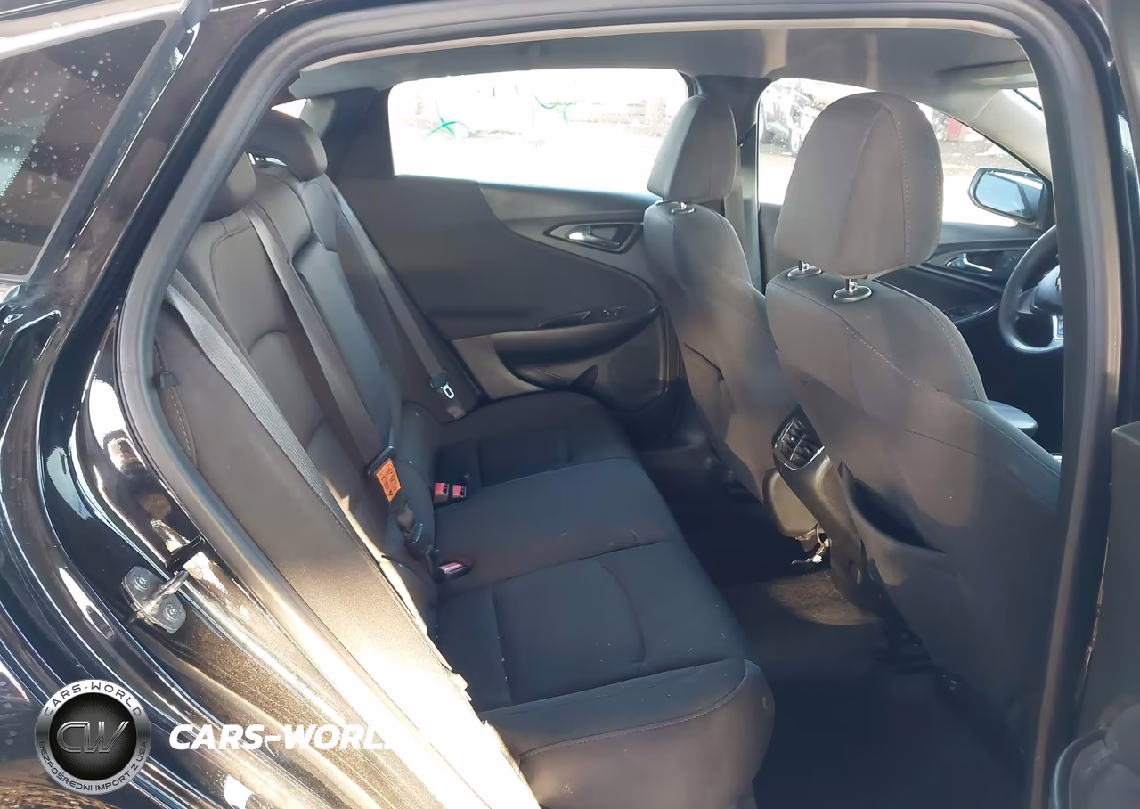 2019 Chevrolet Malibu Lt VIN:1G1ZD5ST7KF160367 - 8