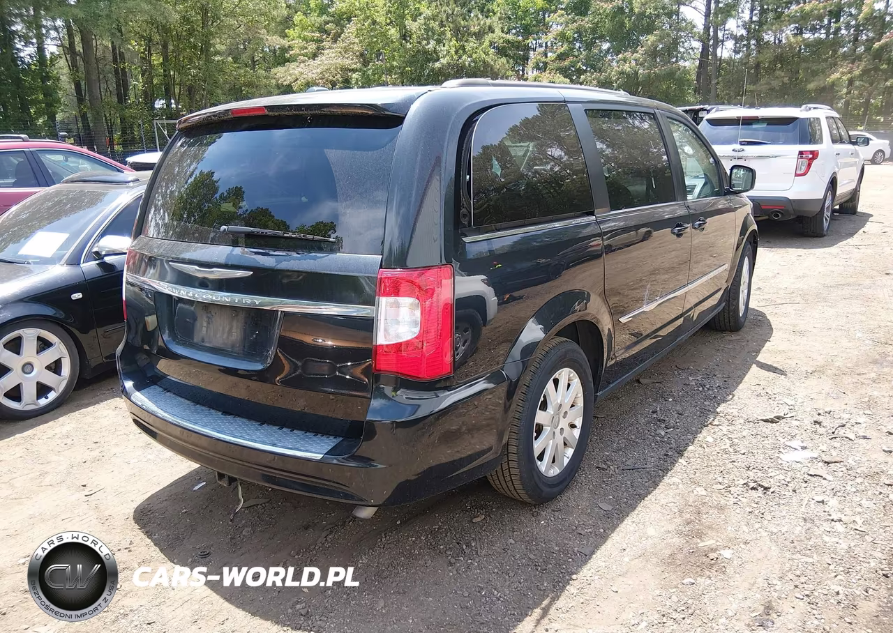 2014 Chrysler Town & Country Touring VIN:2C4RC1BG8ER418155 - 4