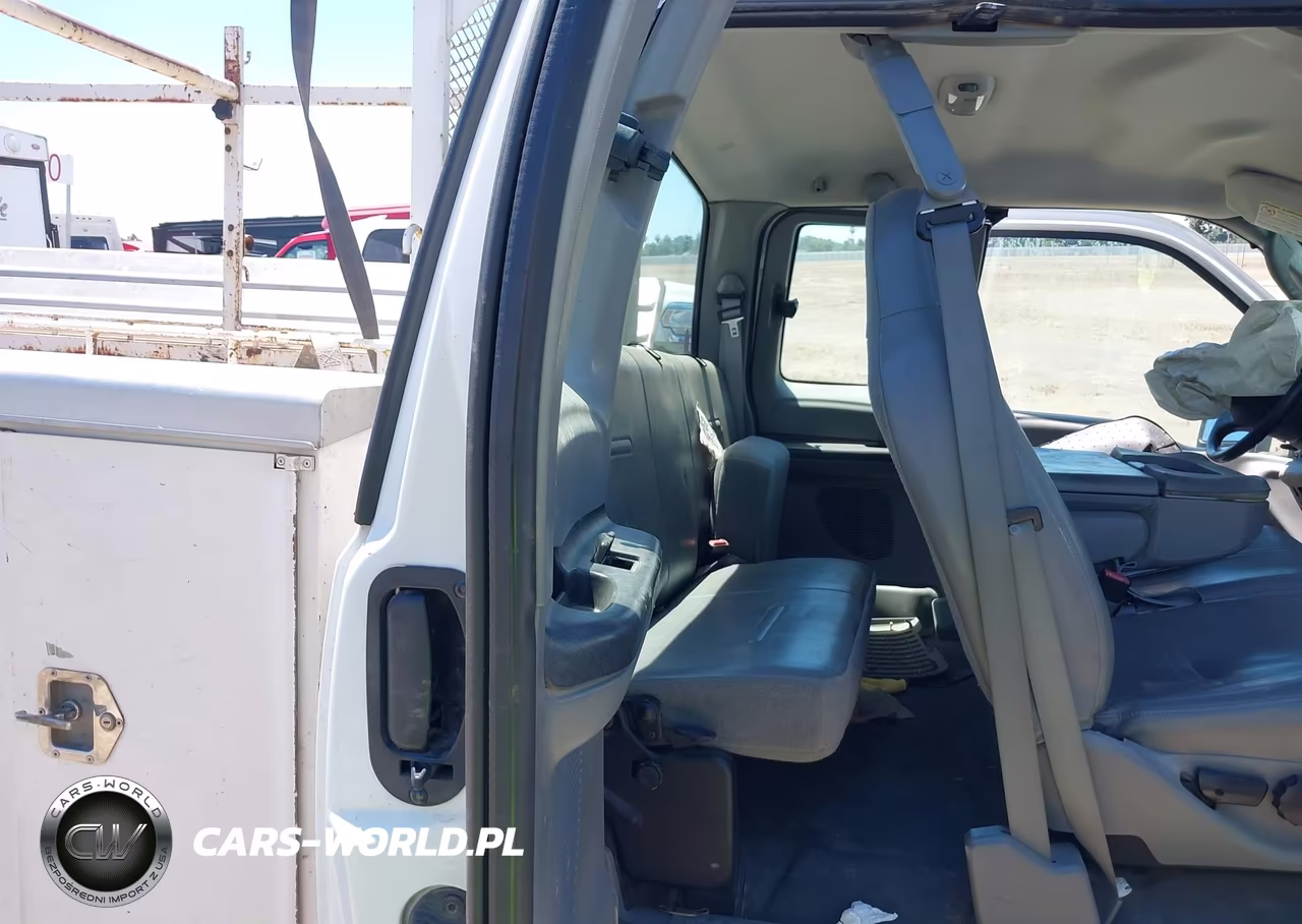 2005 Ford F-350 Lariat-Xl-Xlt VIN:1FDWX31P75EC01418 - 8