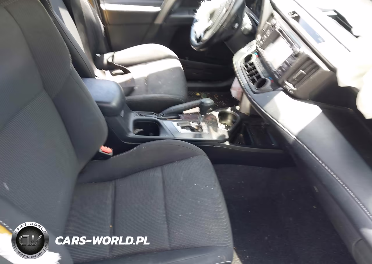 2018 Toyota Rav4 Xle VIN:JTMRFREVXJD228077 - 5