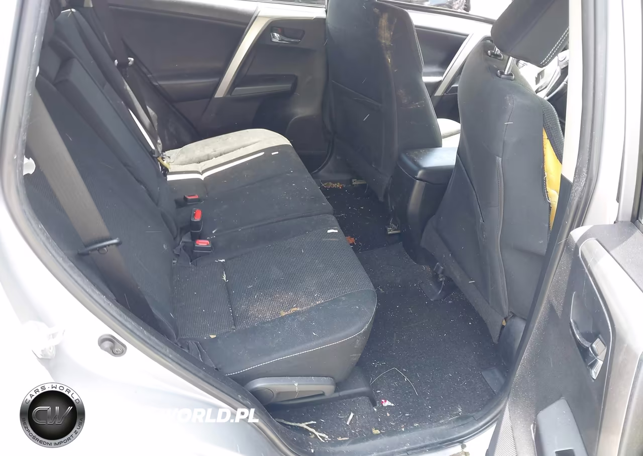 2018 Toyota Rav4 Xle VIN:JTMRFREVXJD228077 - 8