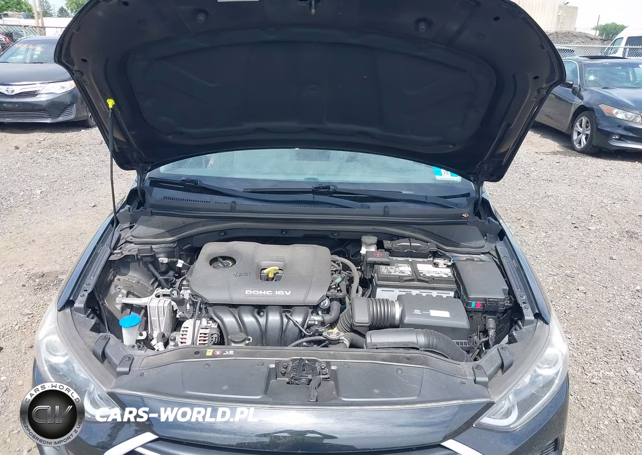 2018 Hyundai Elantra Sel VIN:5NPD84LF8JH226566 - 10
