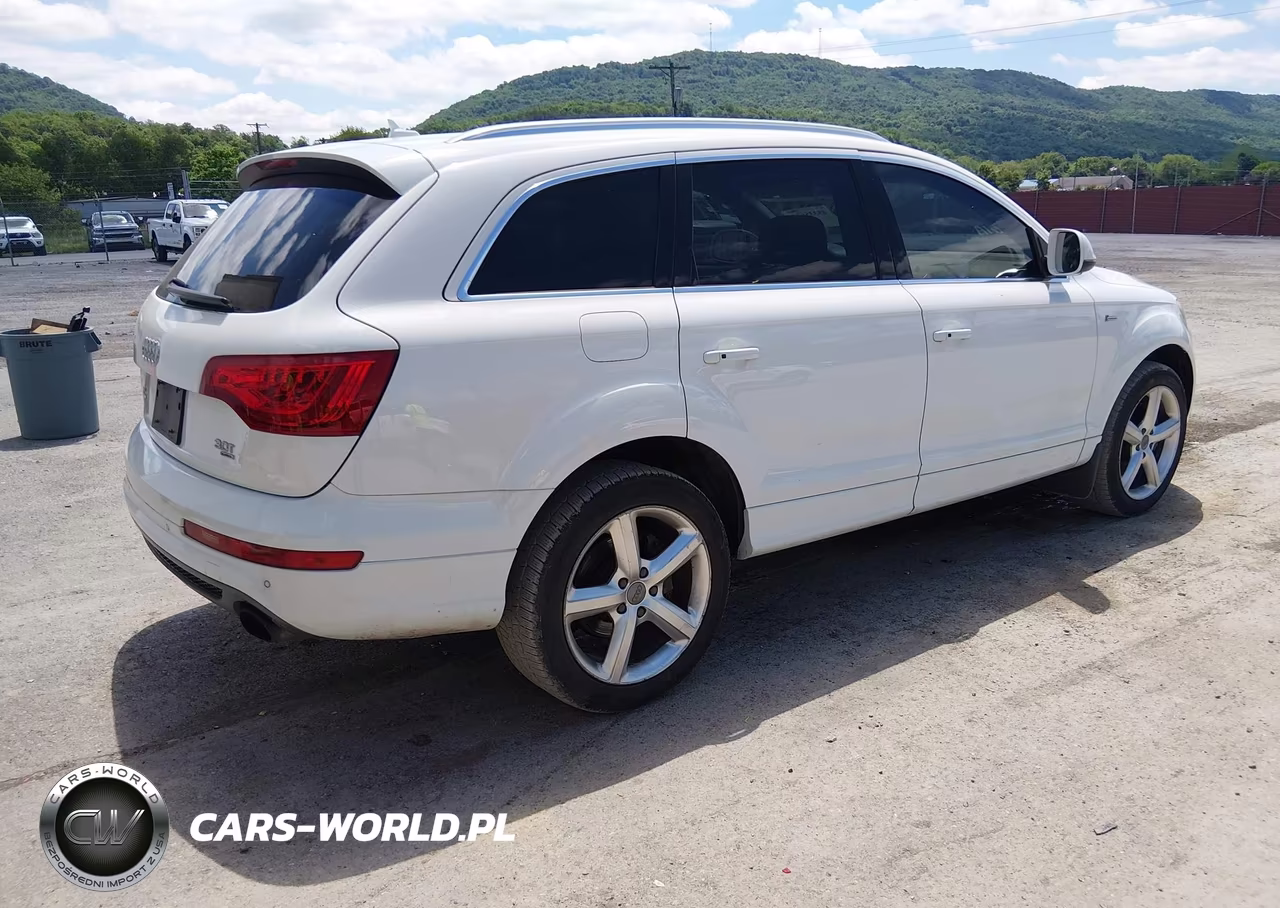 2014 Audi Q7 3.0T S Line Prestige VIN:WA1DGAFE8ED018326 - 4