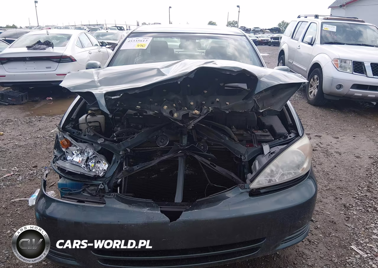 2002 Toyota Camry Le VIN:4T1BE32K12U544072 - 12
