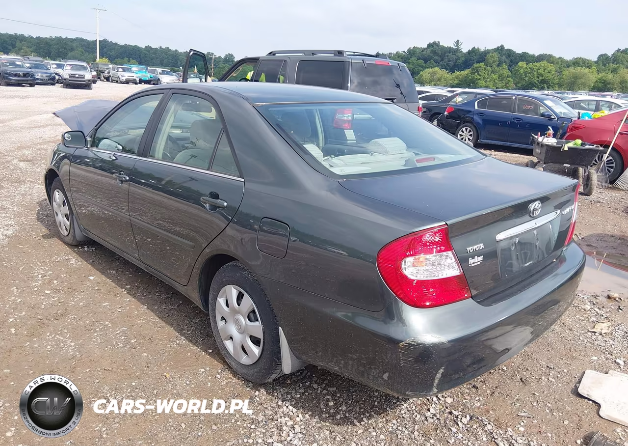 2002 Toyota Camry Le VIN:4T1BE32K12U544072 - 3