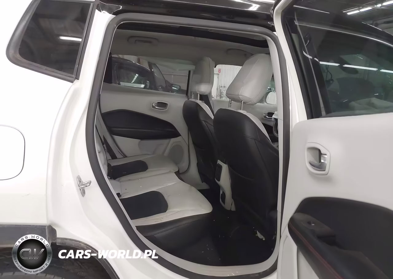 2018 Jeep Compass Limited VIN:3C4NJDCB1JT168998 - 8