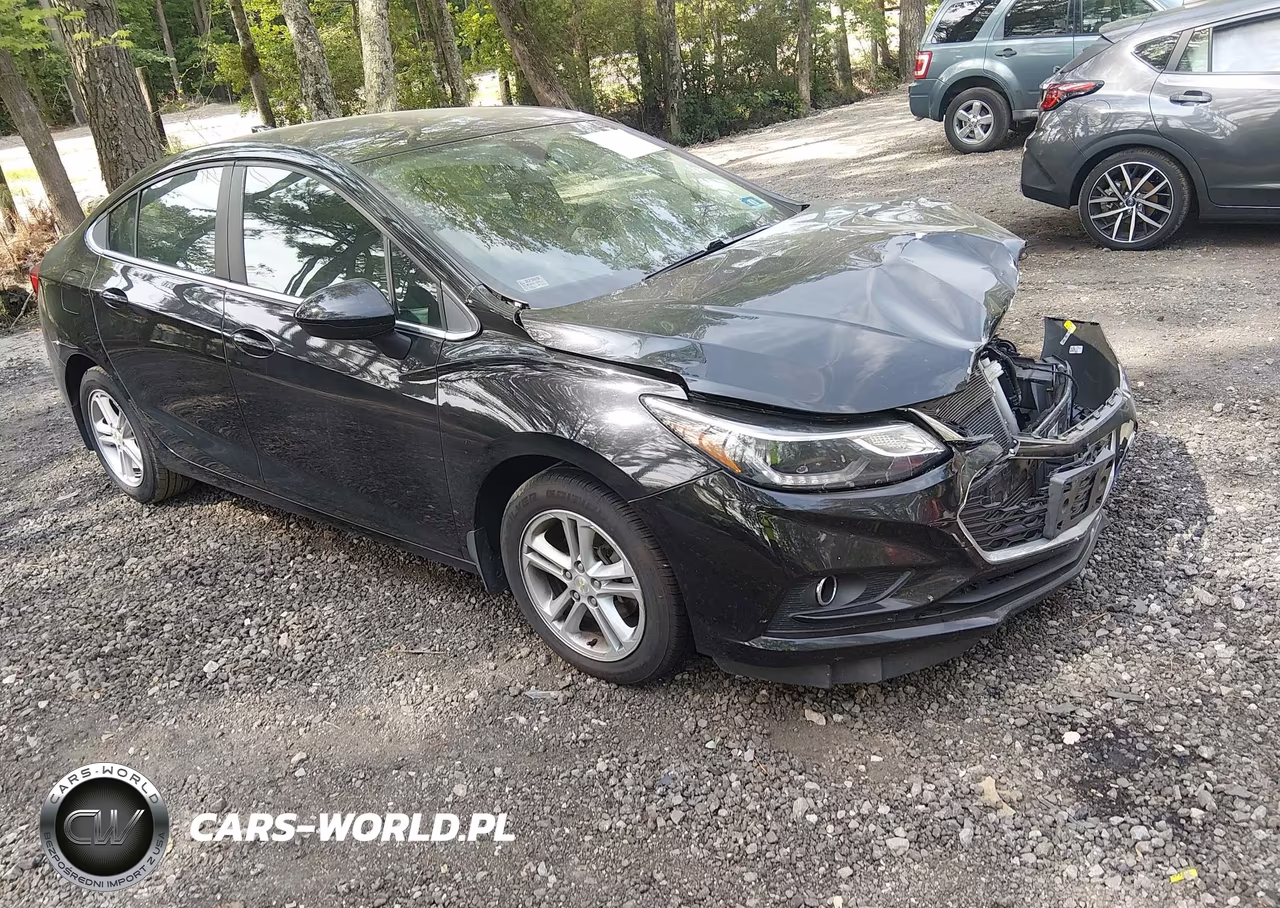 2018 Chevrolet Cruze Lt Auto – zdjęcie 1 z 16