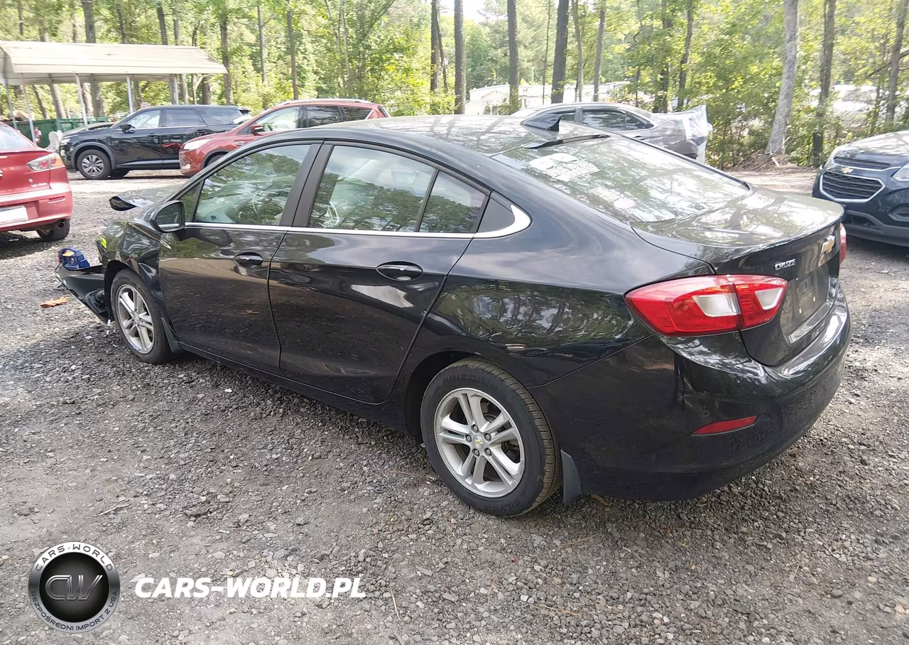 2018 Chevrolet Cruze Lt Auto VIN:1G1BE5SM0J7182565 - 3