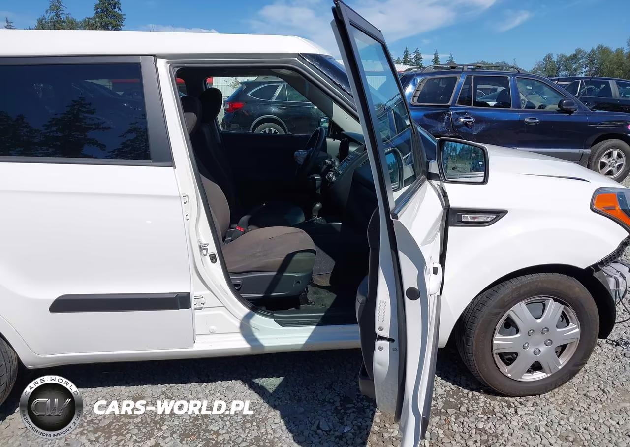 2013 Kia Soul VIN:KNDJT2A51D7512011 - 5