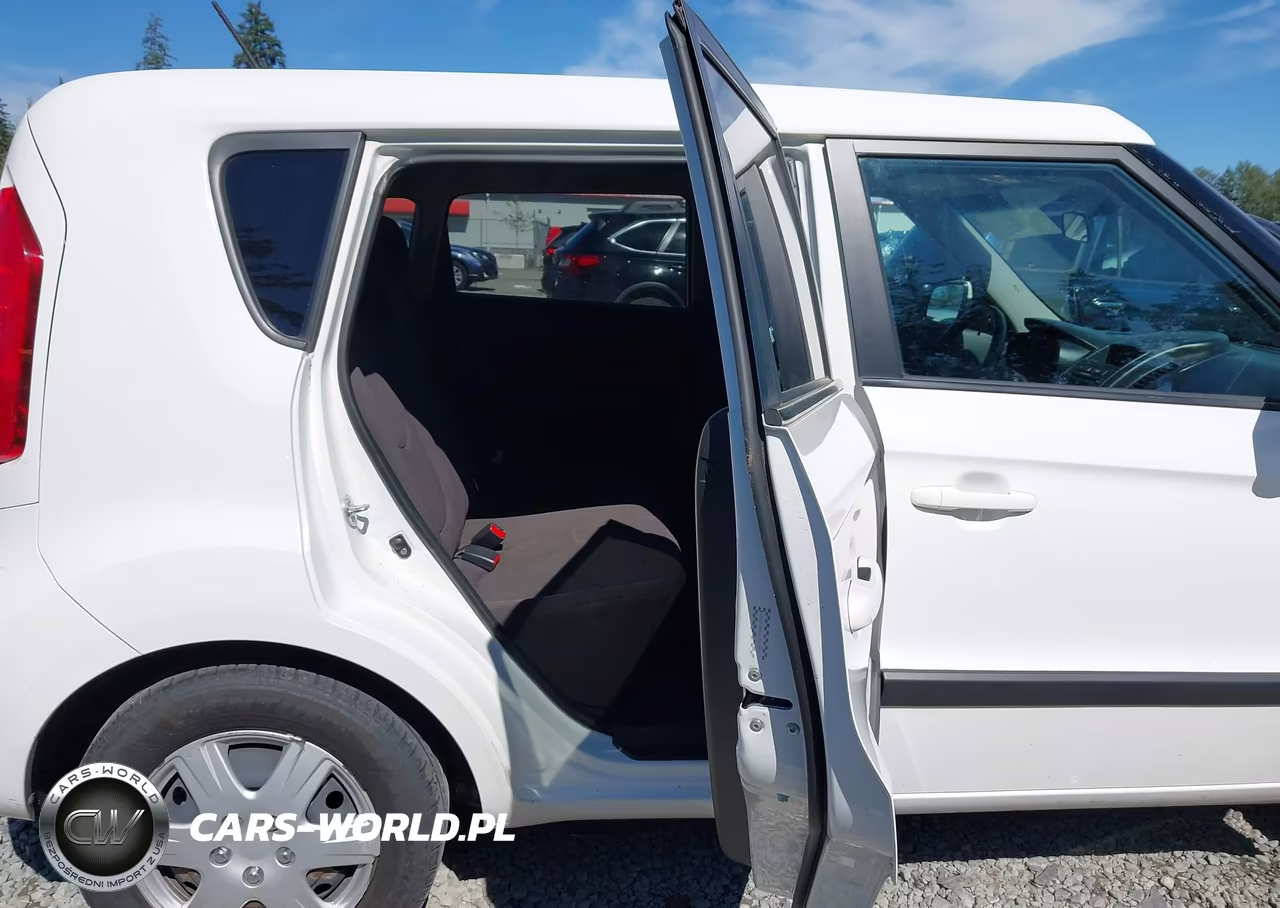 2013 Kia Soul VIN:KNDJT2A51D7512011 - 8