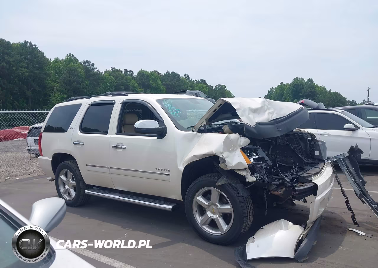 2013 Chevrolet Tahoe Ltz VIN:1GNSKCE05DR372696 - 13