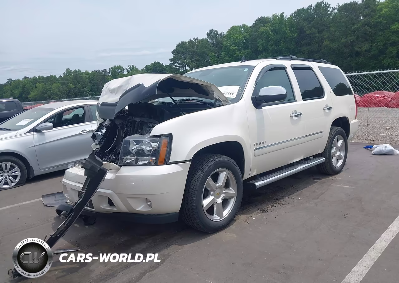 2013 Chevrolet Tahoe Ltz VIN:1GNSKCE05DR372696 - 2