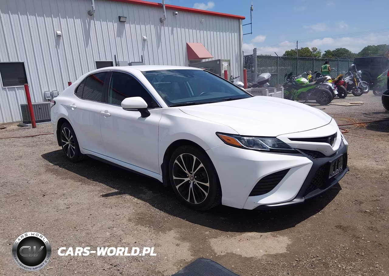 2020 Toyota Camry Se – zdjęcie 1 z 16