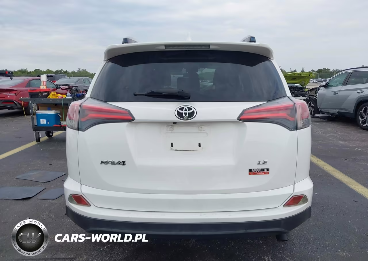 2018 Toyota Rav4 Le VIN:JTMZFREV8JJ186509 - 17