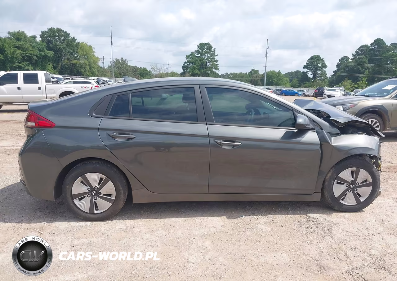 2022 Hyundai Ioniq Hybrid Blue VIN:KMHC65LC4NU281360 - 13