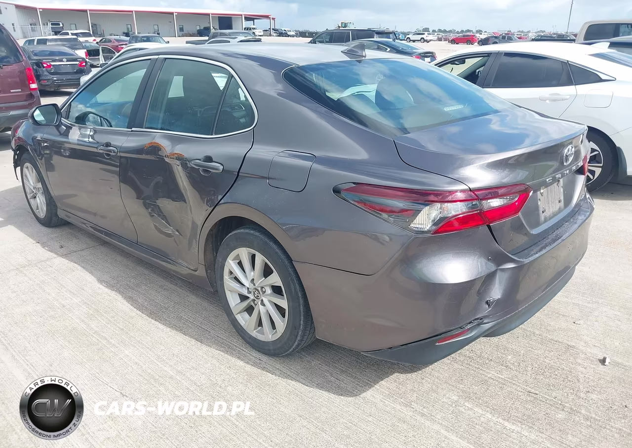 TOYOTA CAMRY VIN:4T1C11AK7RU856879 - 3