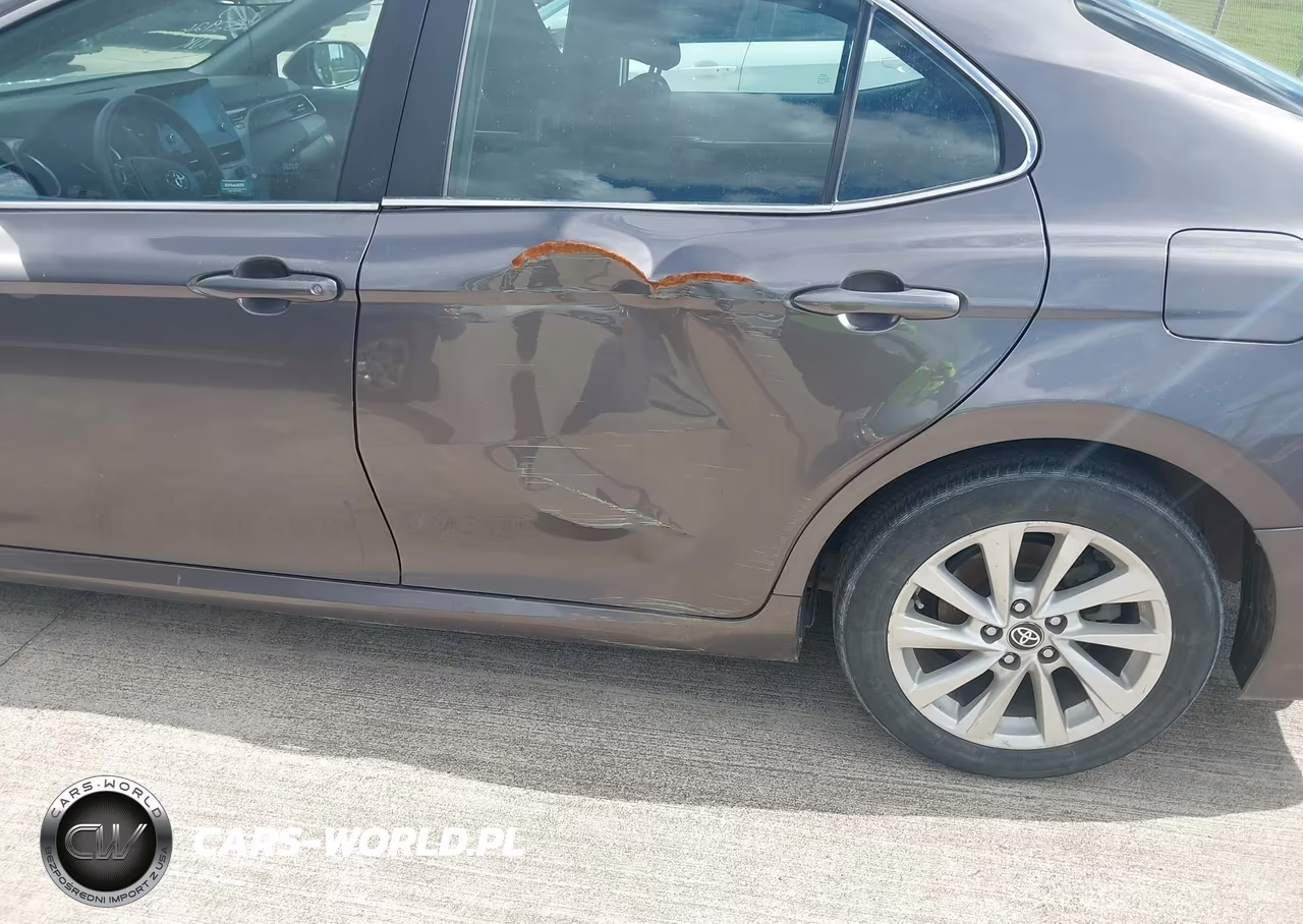 TOYOTA CAMRY VIN:4T1C11AK7RU856879 - 6