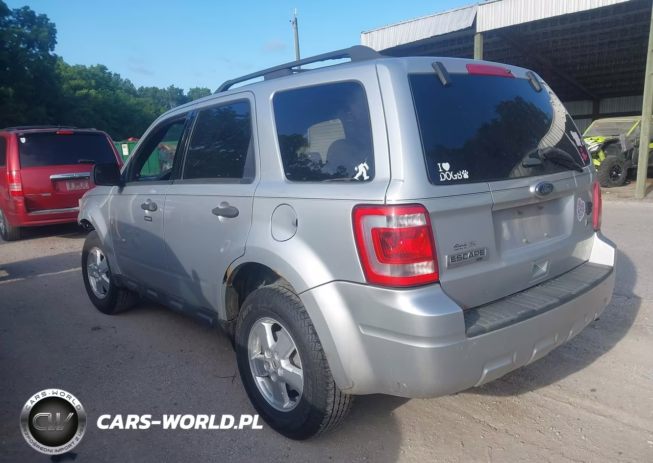 2012 Ford Escape Xlt VIN:1FMCU0DG7CKA92835 - 3