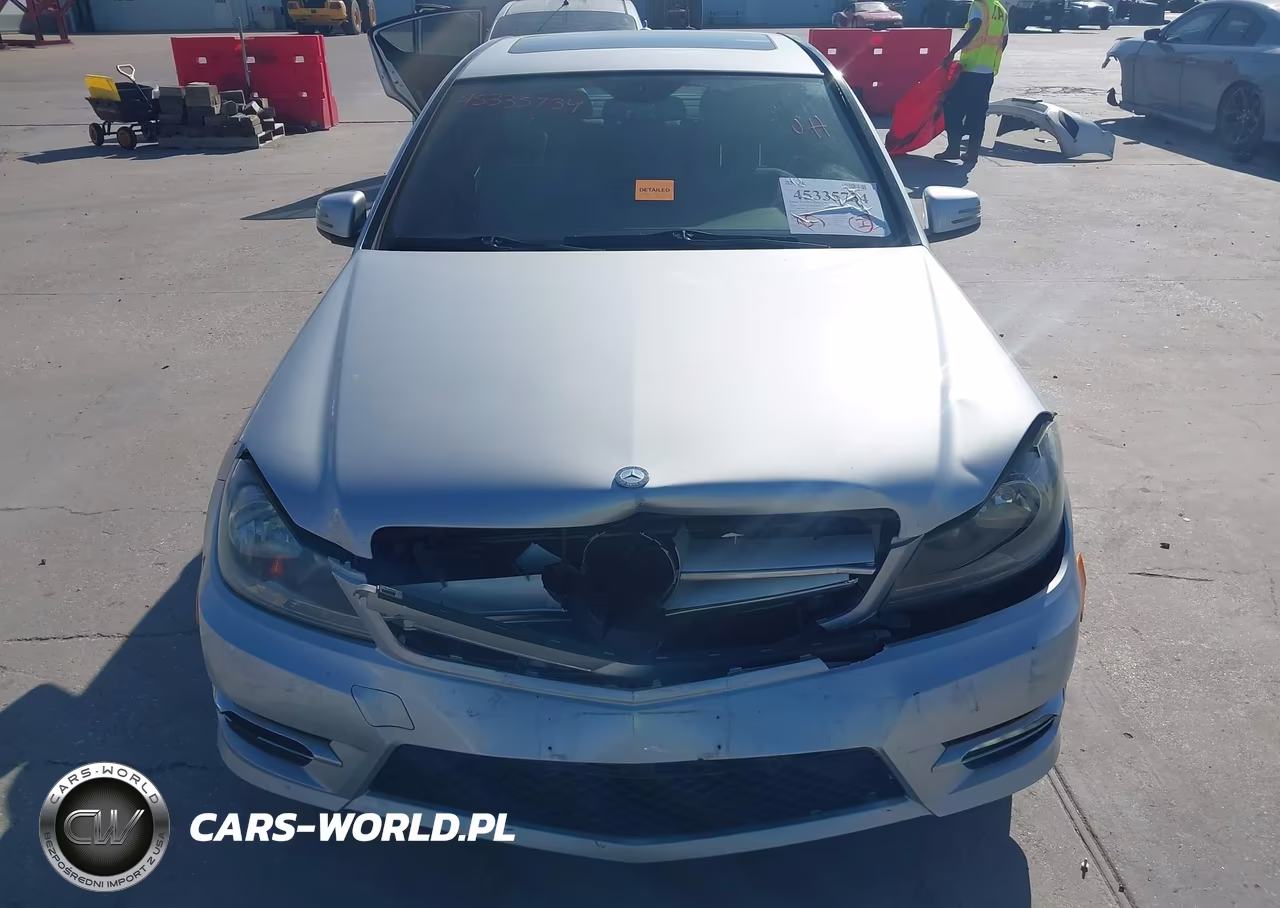 2012 Mercedes-Benz C 250 Sport VIN:WDDGF4HB7CR215505 - 12
