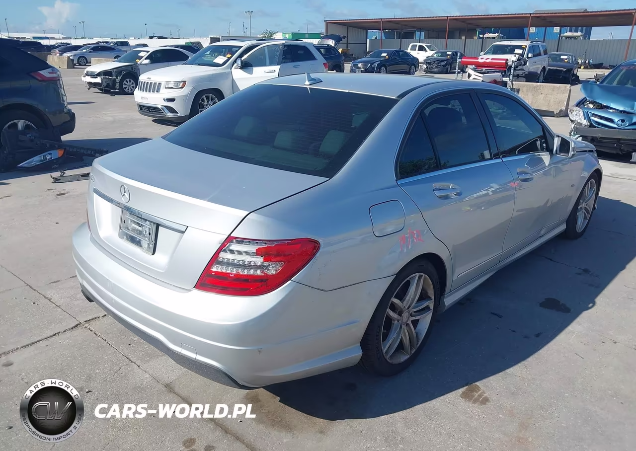 2012 Mercedes-Benz C 250 Sport VIN:WDDGF4HB7CR215505 - 4