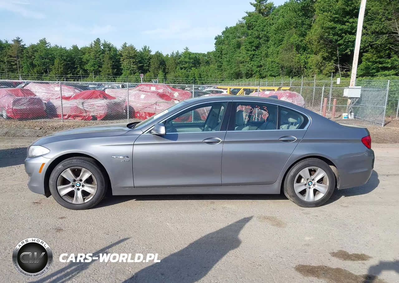 2012 BMW 528I xDrive VIN:WBAXH5C5XCDW08047 - 12