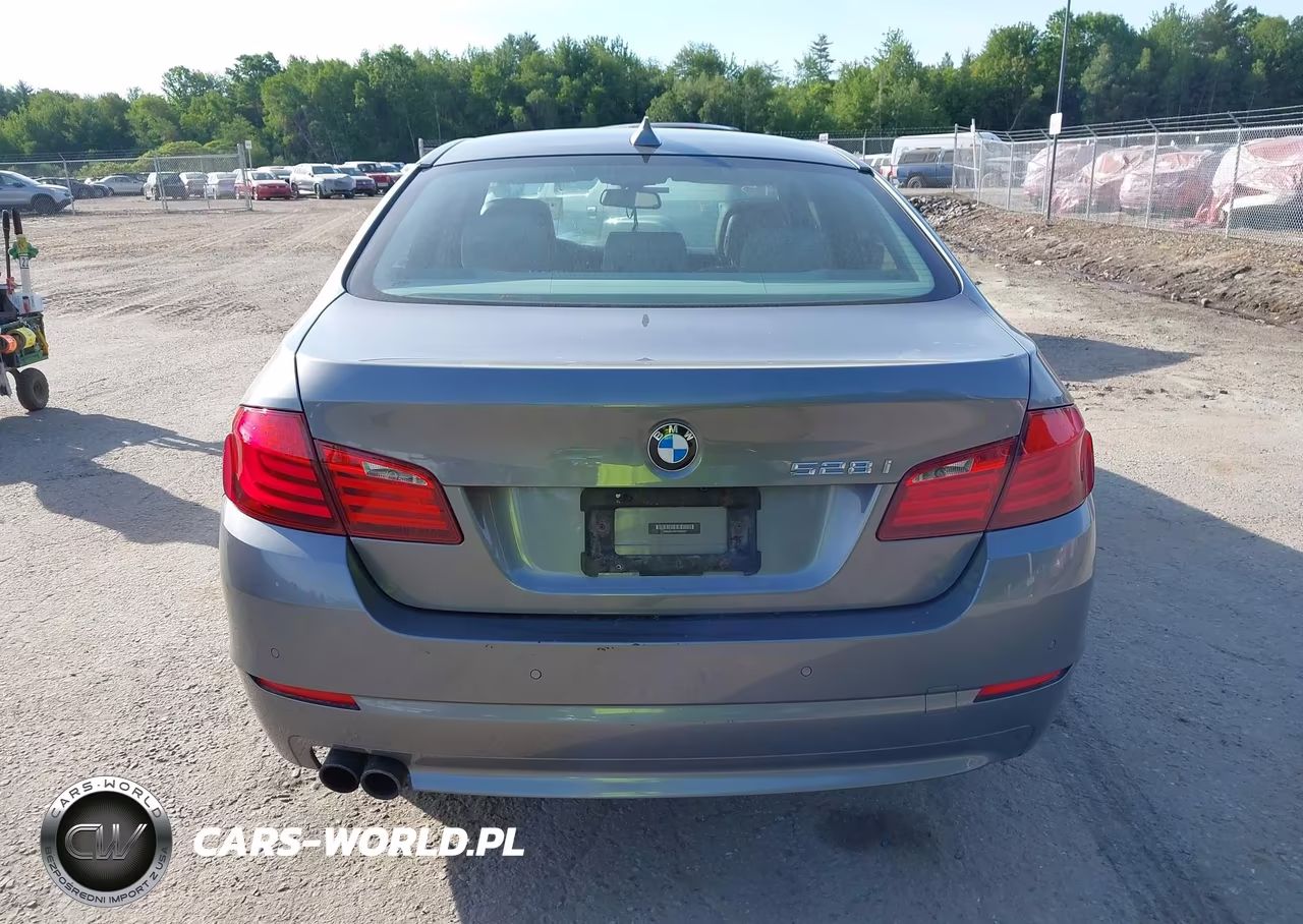 2012 BMW 528I xDrive VIN:WBAXH5C5XCDW08047 - 15