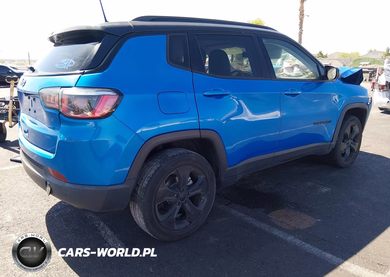 2018 Jeep Compass Altitude 4X4 VIN:3C4NJDBB4JT455236 - 4