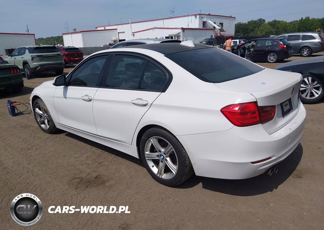 2012 BMW 328I VIN:WBA3A5G50CNN65412 - 3
