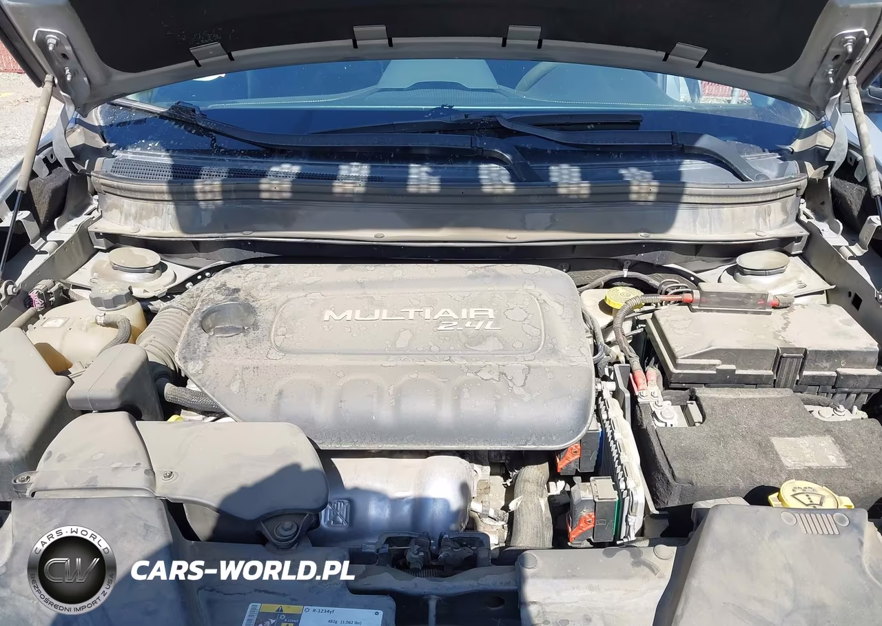 2015 Jeep Cherokee Sport VIN:1C4PJLAB9FW722022 - 10