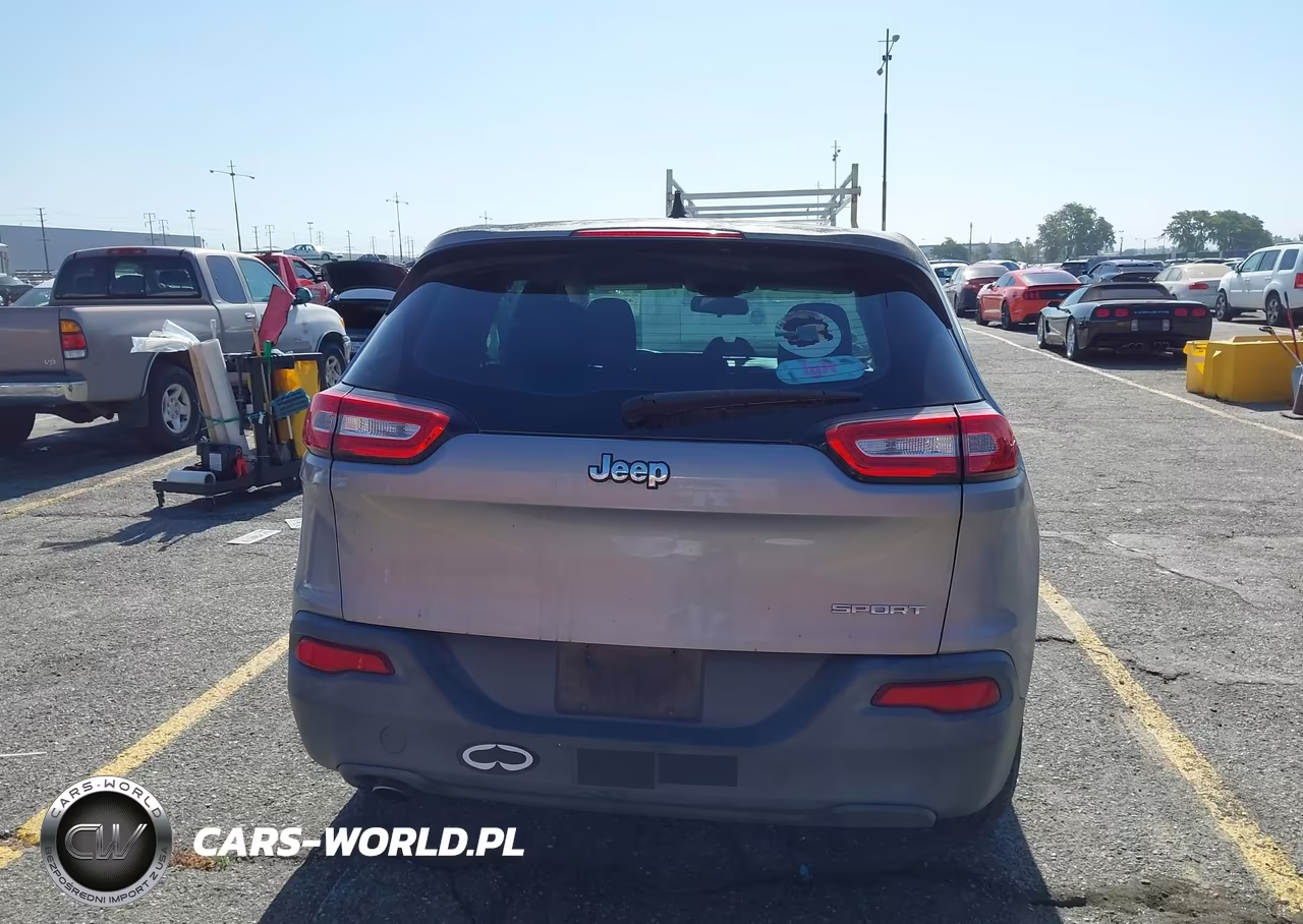 2015 Jeep Cherokee Sport VIN:1C4PJLAB9FW722022 - 16