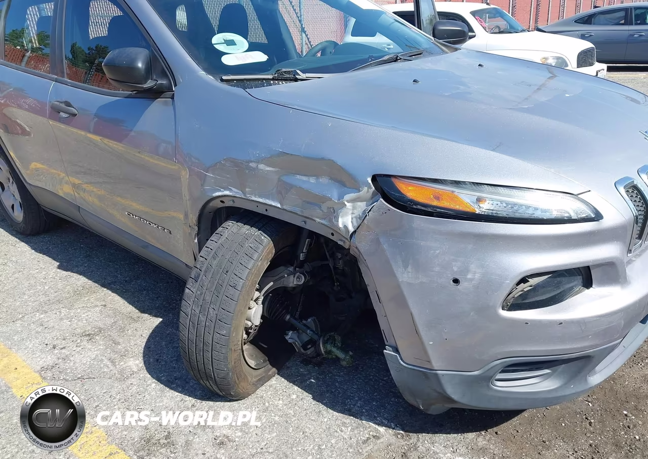 2015 Jeep Cherokee Sport VIN:1C4PJLAB9FW722022 - 6